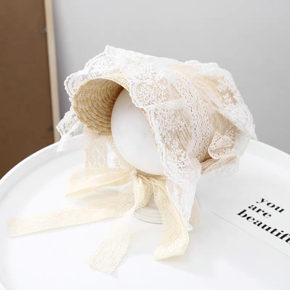 Women Fashion Photoshoot - Chapeau de paille fait main style