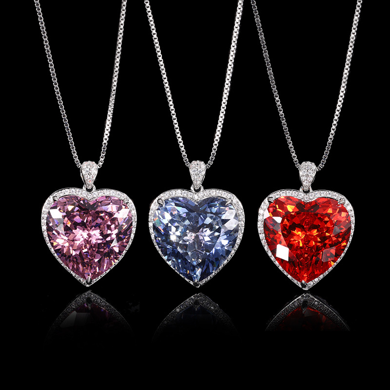 Women'S Fashion Jewellery - Collier pendentif coeur taille brillante pour