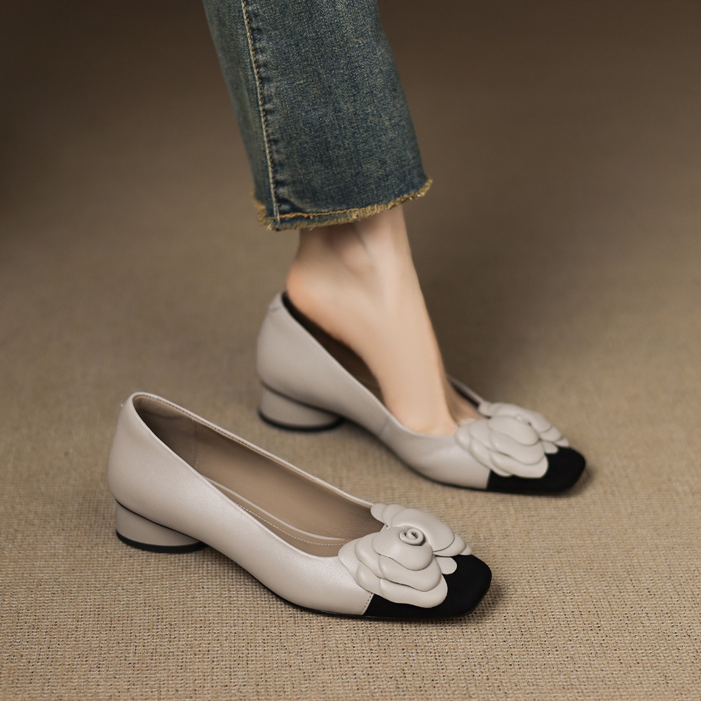 Chaussures simples à fleurs à  - Women Fashion Nova avis et prix
