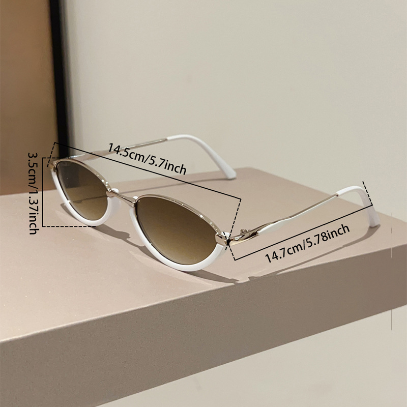 Lunettes de soleil œil de chat - Women Fashion Photoshoot avis et prix