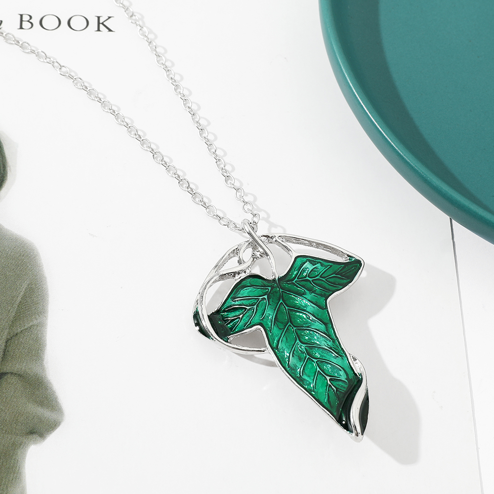 Collier pendentif feuille vert - Women Fashion Hub avis et prix